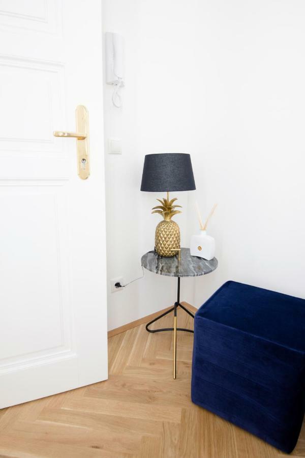 Studio Apartments Opera - Mai'S Apartments Wien Exteriör bild