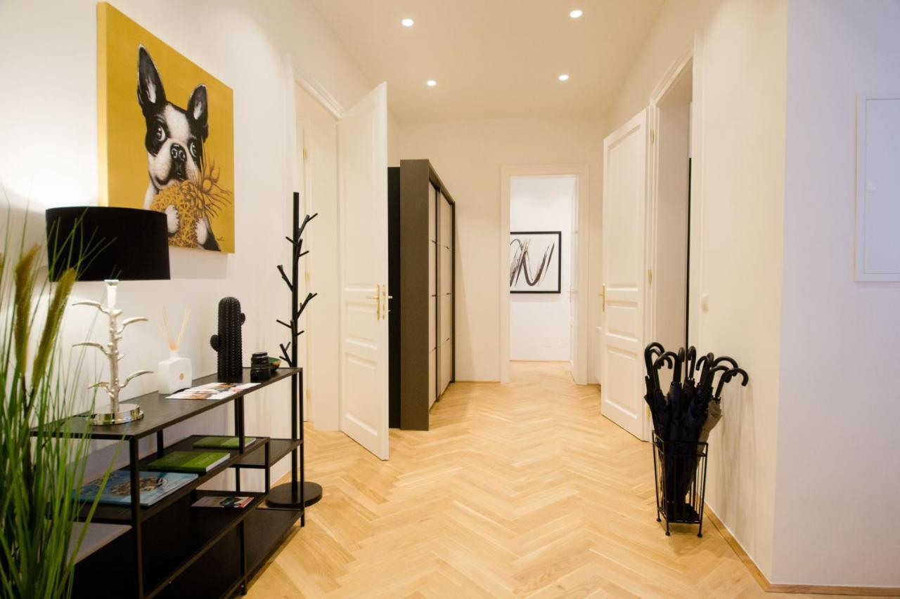 Studio Apartments Opera - Mai'S Apartments Wien Exteriör bild